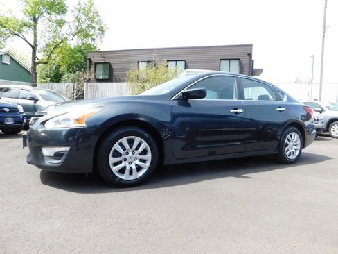 Used 2013 Nissan Altima 2.5 FWD image 4