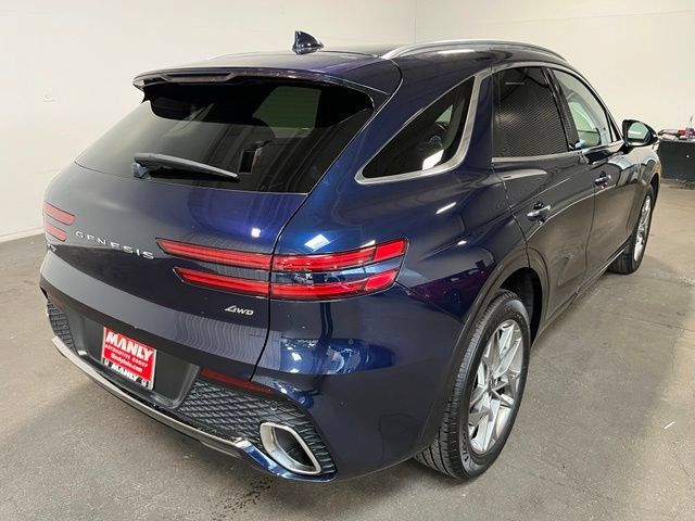 Used 2025 Genesis GV70 2.5T AWD/4WD image 3