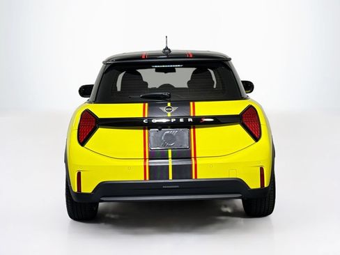 Used 2025 MINI Cooper S FWD image 4