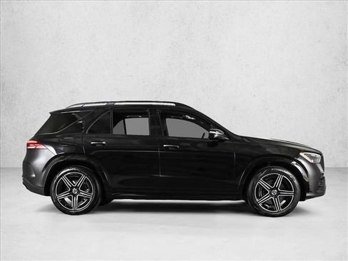 Certified 2025 Mercedes-Benz GLE 450 4MATIC image 4