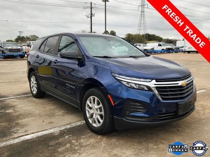 Used 2022 Chevrolet Equinox LS w/ LS Convenience Package