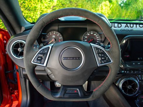 Used 2022 Chevrolet Camaro ZL1 RWD image 12