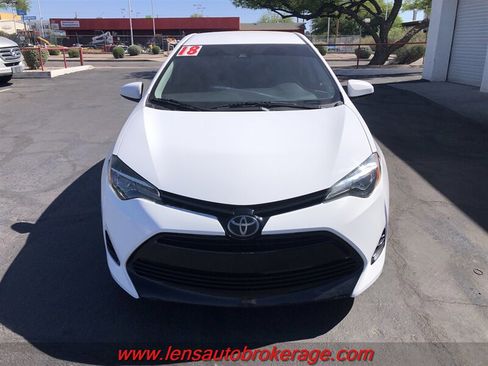 Used 2018 Toyota Corolla LE FWD image 3