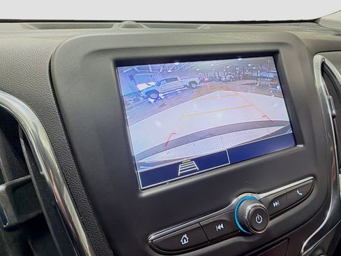 Used 2024 Chevrolet Equinox LT FWD image 30