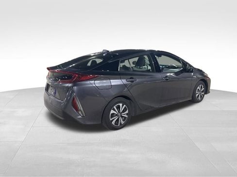 Used 2019 Toyota Prius Prime Premium image 4