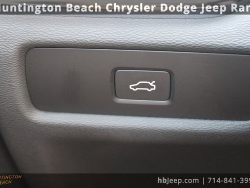 Used 2024 Volvo S60 B5 Core image 20