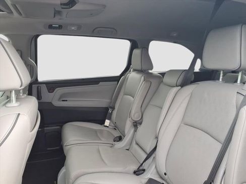 Used 2022 Honda Odyssey Elite image 9