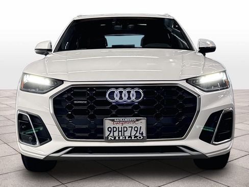 Used 2024 Audi Q5 e Premium Plus w/ Premium Plus Package AWD/4WD image 3