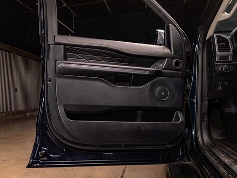 Used 2021 Ford Expedition Max Platinum image 29