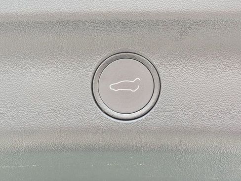 Used 2021 Tesla Model Y Performance image 15