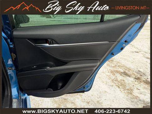 Used 2018 Toyota Camry XSE image 20