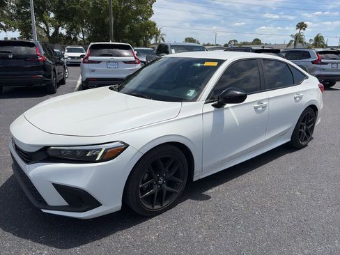 Used 2024 Honda Civic Sport image 3