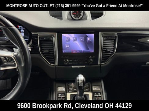 Used 2017 Porsche Macan image 25