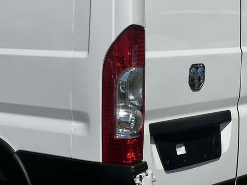 Used 2023 RAM ProMaster 2500 FWD image 11