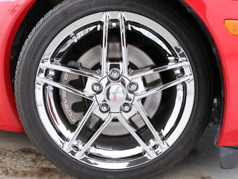 Used 2005 Chevrolet Corvette Convertible w/ Preferred Equipment Group image 30