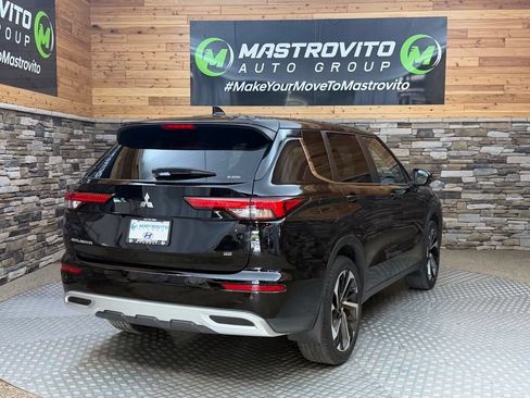 Used 2023 Mitsubishi Outlander SE Black Edition AWD/4WD image 9