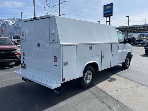New 2025 Chevrolet Express 3500 w/ Power Convenience Package RWD image 22