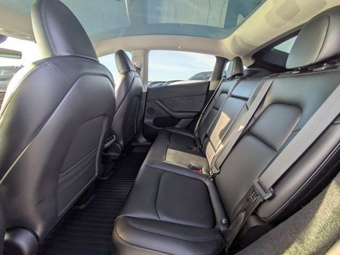 Used 2023 Tesla Model Y Long Range image 10