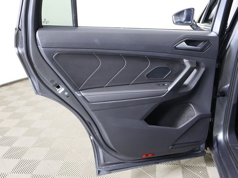 Certified 2023 Volkswagen Tiguan SE image 25