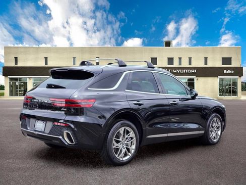 Used 2025 Genesis GV70 2.5T w/ Advanced Package AWD/4WD image 3