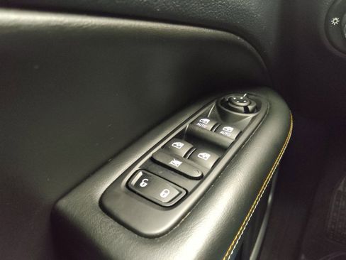 Used 2020 Jeep Compass Latitude AWD/4WD image 27