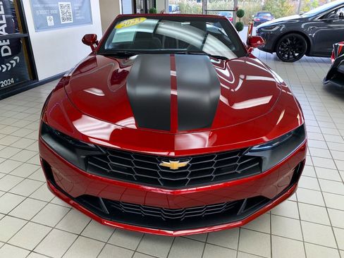 Used 2023 Chevrolet Camaro LT w/ Technology Package image 3