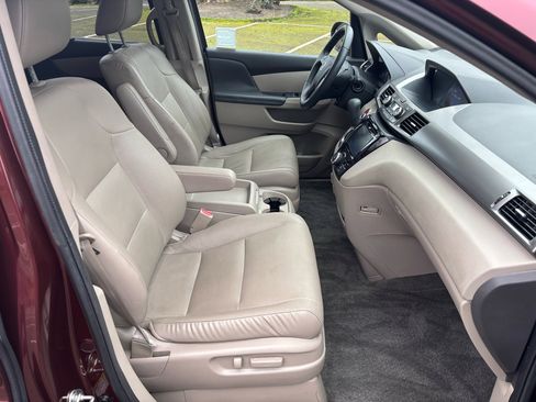 Used 2016 Honda Odyssey EX-L image 24