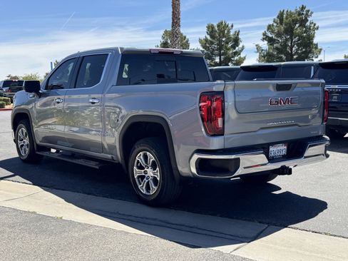 Used 2024 GMC Sierra 1500 SLT w/ SLT Convenience Package RWD image 4