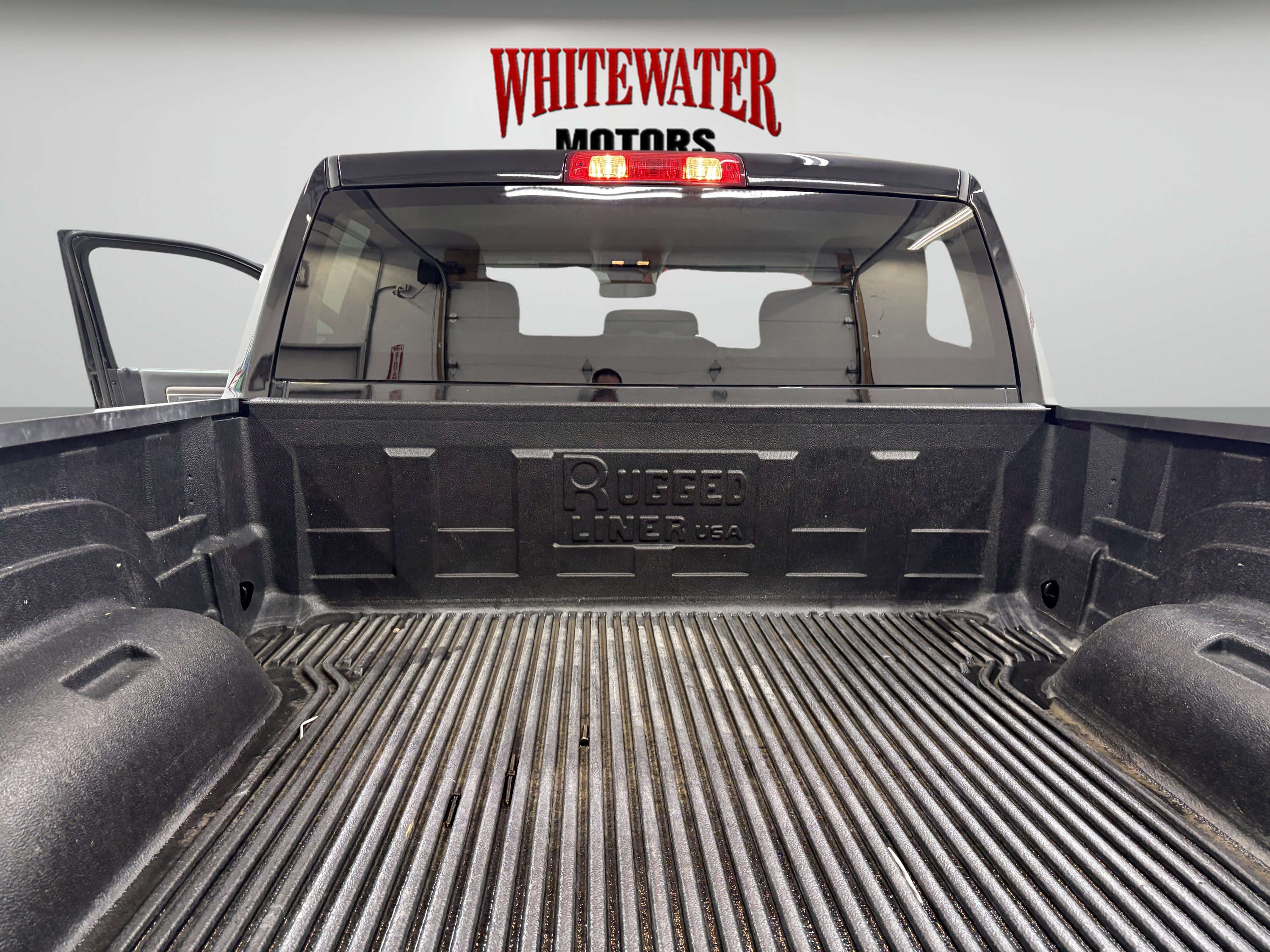 Used 2024 RAM 1500 Classic SLT RWD image 8