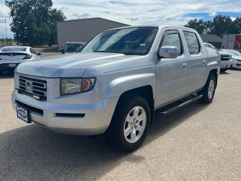 Used 2008 Honda Ridgeline RTS image 2