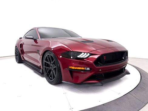 Used 2018 Ford Mustang GT Premium w/ GT Performance Package RWD image 13