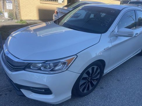Used 2017 Honda Accord EX-L image 9
