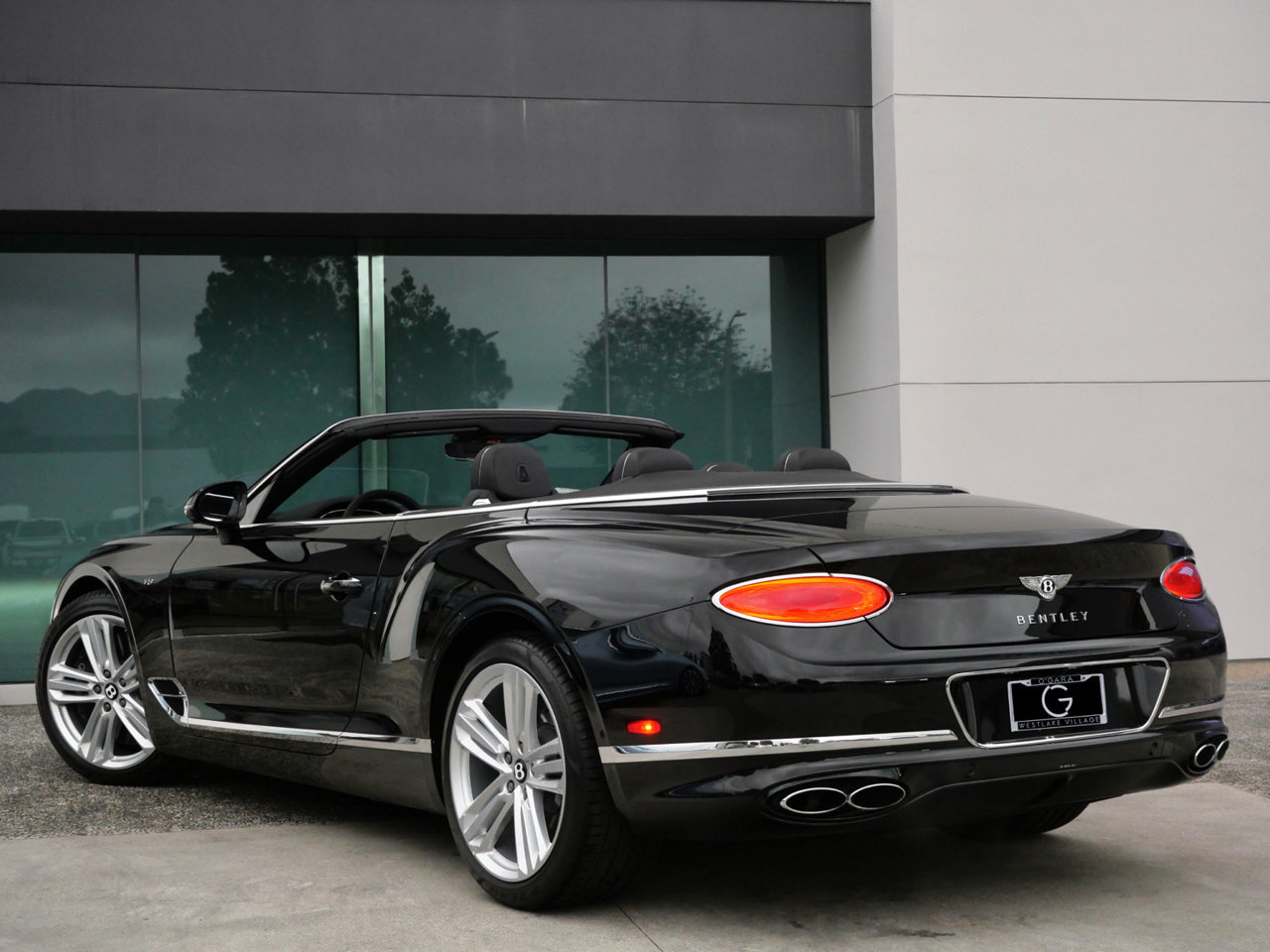 Used 2022 Bentley Continental GT AWD/4WD image 3