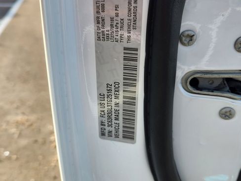 New 2026 RAM 3500 Tradesman AWD/4WD image 30