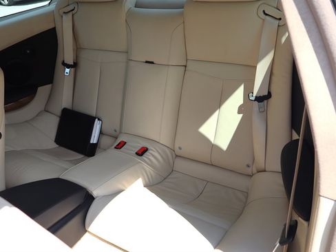 Used 2007 BMW 650i Coupe RWD image 17