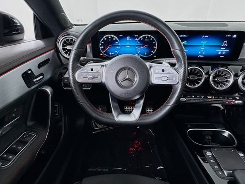 Used 2023 Mercedes-Benz CLA 250 4MATIC image 5