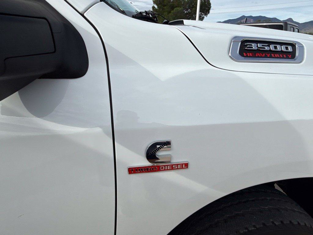Used 2024 RAM 3500 Tradesman w/ Towing Technology Group AWD/4WD image 18