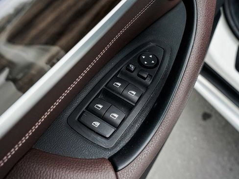 Used 2020 BMW X1 xDrive28i w/ Convenience Package image 10