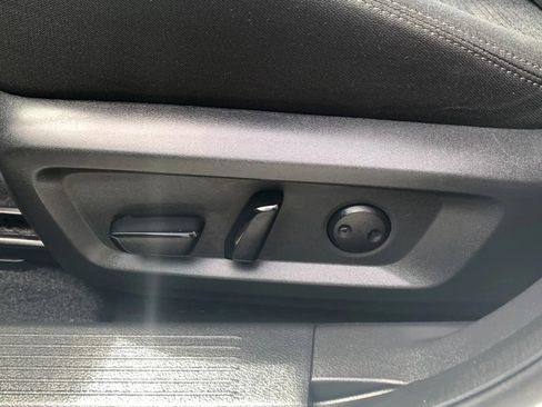 Used 2022 Nissan Rogue SV FWD image 20