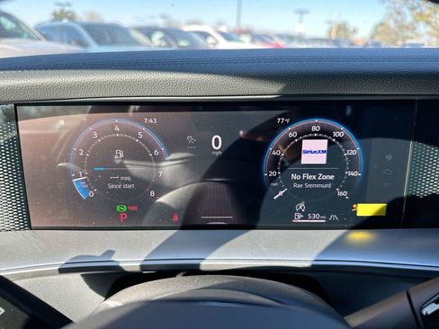 New 2025 Volkswagen Tiguan SE R-Line image 40