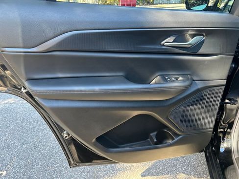 New 2025 Jeep Grand Cherokee L Altitude image 26