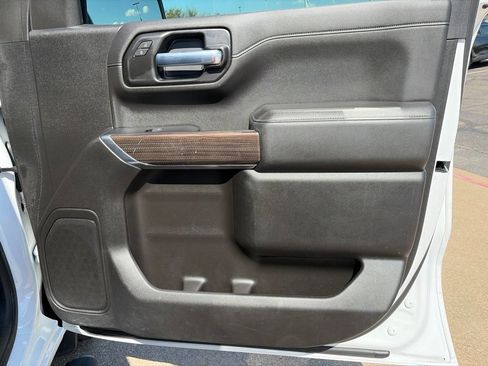 Used 2022 Chevrolet Silverado 1500 RST AWD/4WD image 11