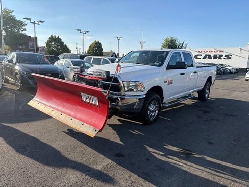 Used 2016 RAM 2500 Tradesman w/ Chrome Appearance Group AWD/4WD image 2