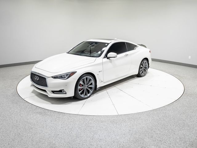 Used 2018 INFINITI Q60 Red Sport 400 w/ Pro Active Package AWD/4WD image 31