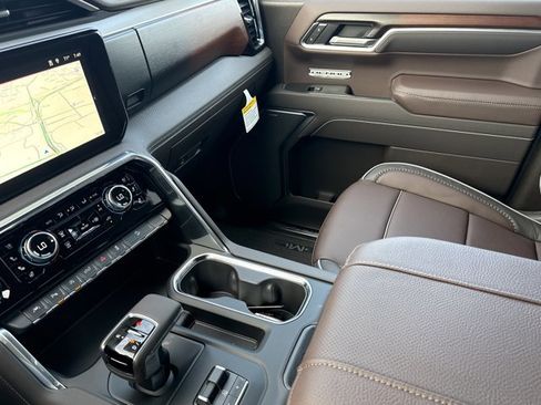 New 2026 GMC Sierra 1500 Denali w/ Technology Package AWD/4WD image 23
