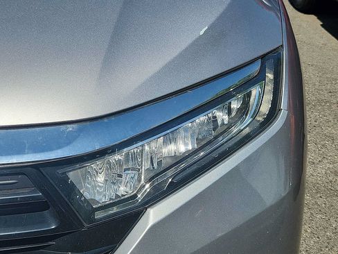 Used 2022 Honda Odyssey EX-L image 3