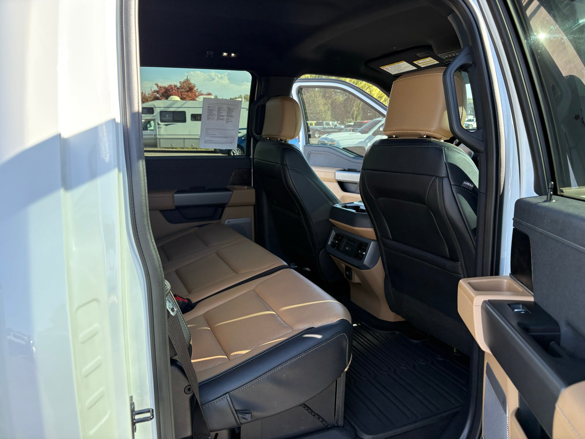 Used 2026 Ford F350 Lariat w/ Lariat Premium Package AWD/4WD image 25