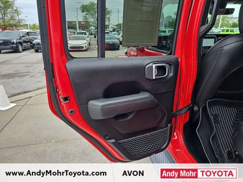 Used 2020 Jeep Gladiator Overland AWD/4WD image 29