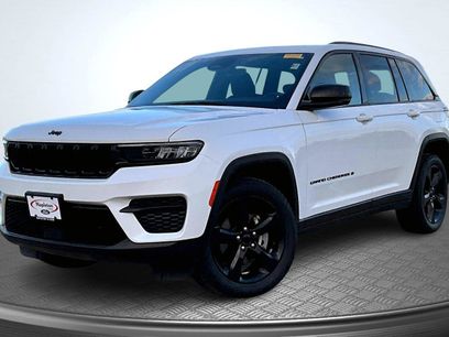 Used 2023 Jeep Grand Cherokee Altitude