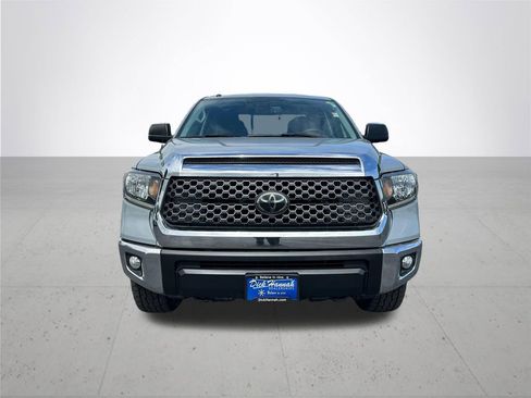 Used 2018 Toyota Tundra SR5 w/ SR5 Upgrade Package AWD/4WD image 3